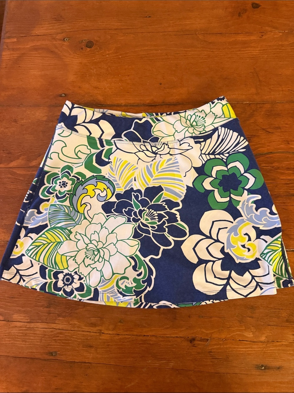 Title Nine Floral A-Line Mini Skirt / Skort blue, green & white. Women's Small